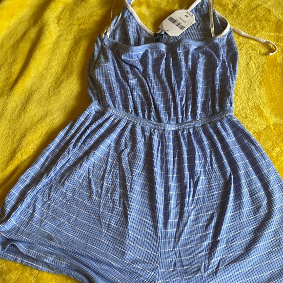 Forever 21 Blue And White Jumpsuit Short Set Size Medium brand new - Picture 2 of 8